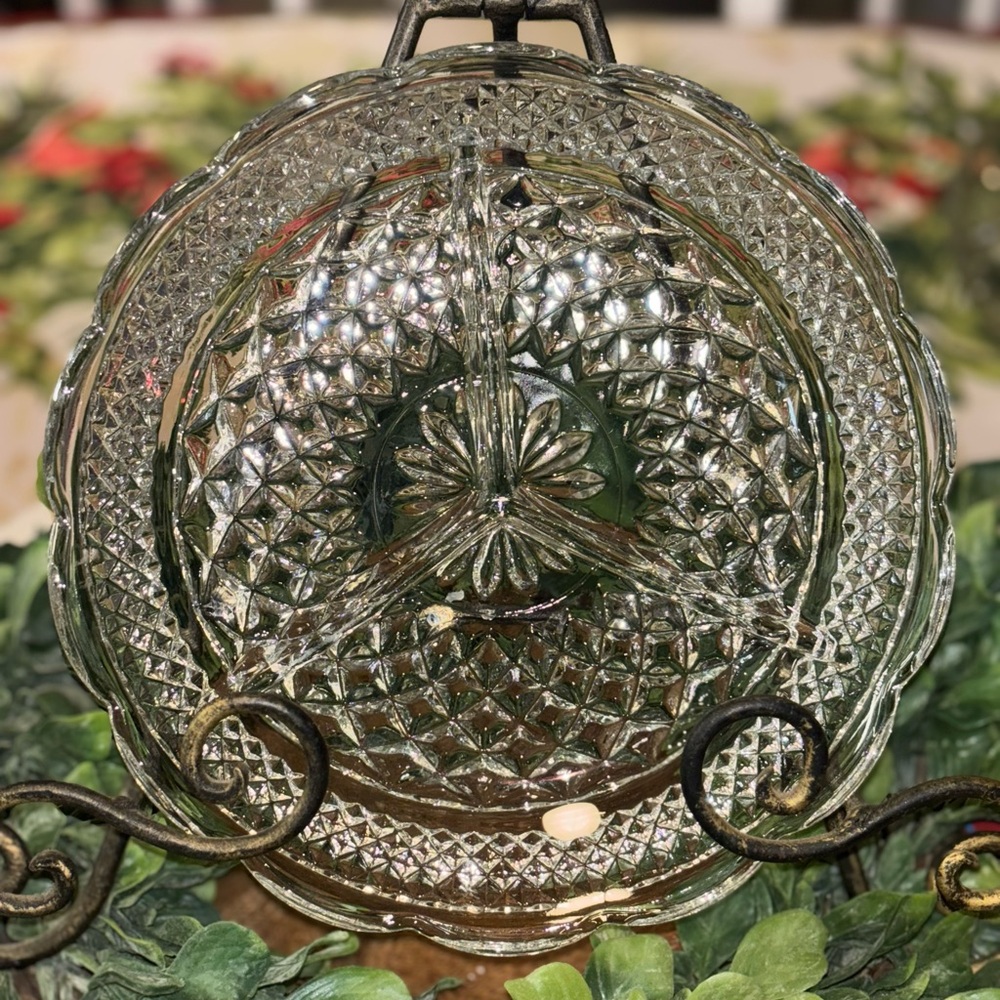 Vintage Anchor Hocking Wexford Divided Dish 8.5” Clear Pressed Glass
